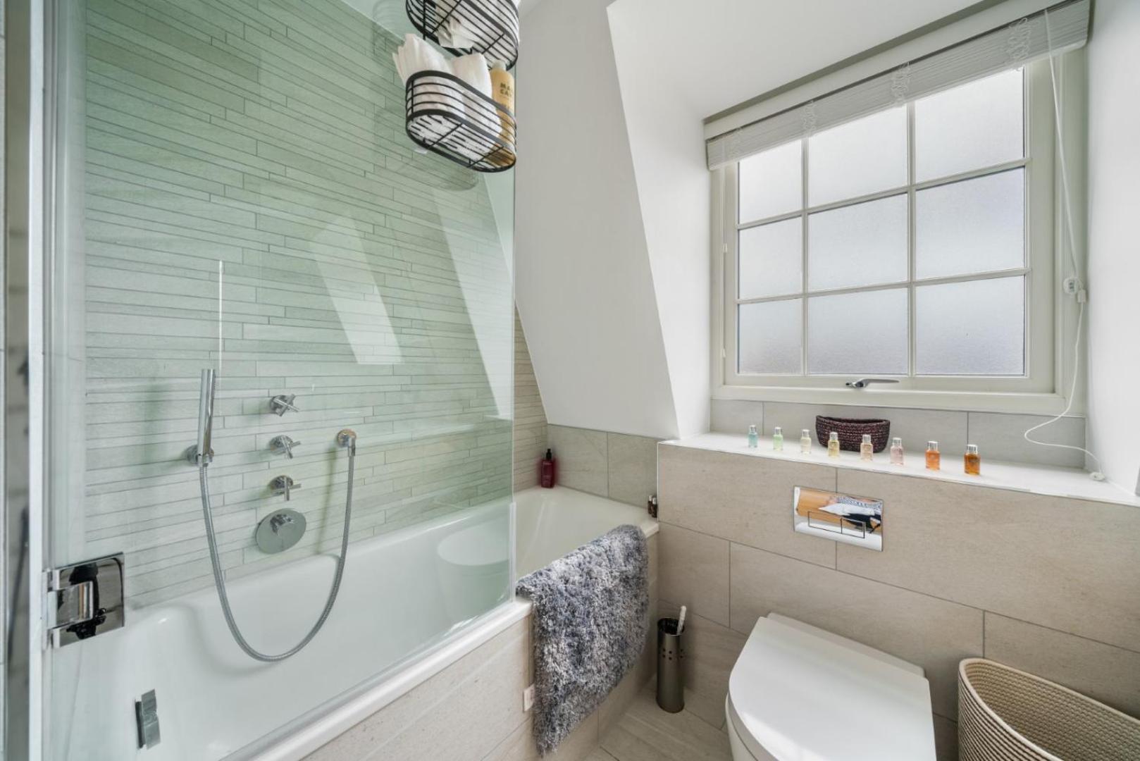 Stunning 1-Bedroom Penthouse In Marble Arch 72 Londra Dış mekan fotoğraf