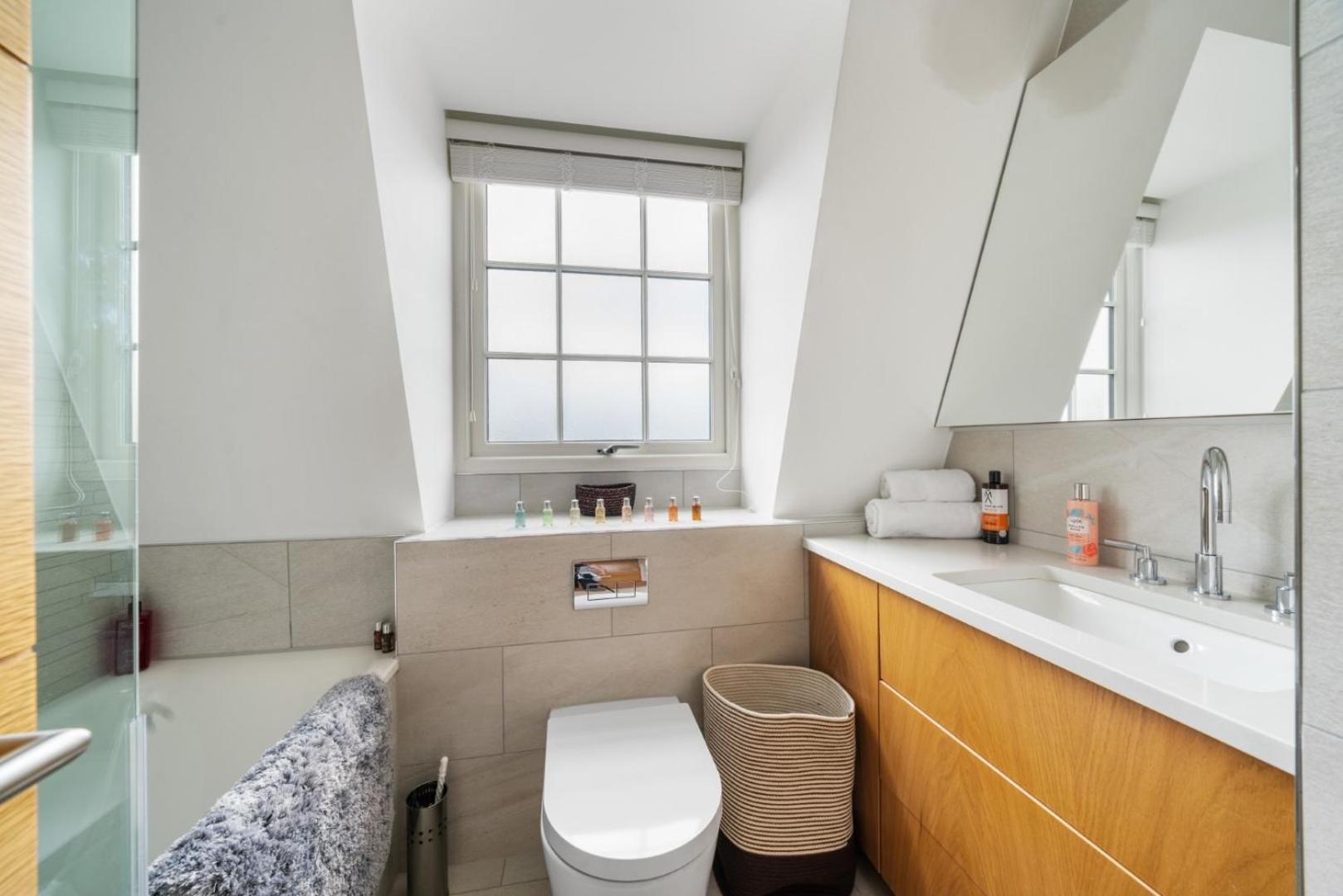 Stunning 1-Bedroom Penthouse In Marble Arch 72 Londra Dış mekan fotoğraf